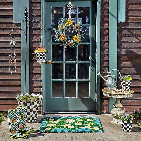 Courtly Check Wreath Hanger