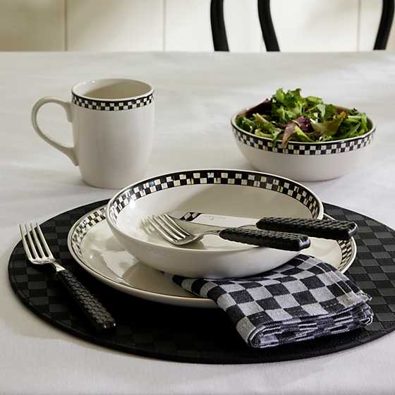 Courtly Check Everyday Mugs, Set of 4