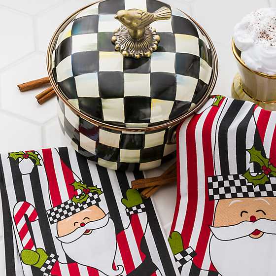 Courtly Check 2.5 Quart Saucepan