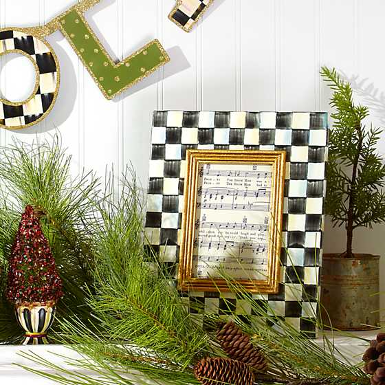 Courtly Check 4" x 6" Frame