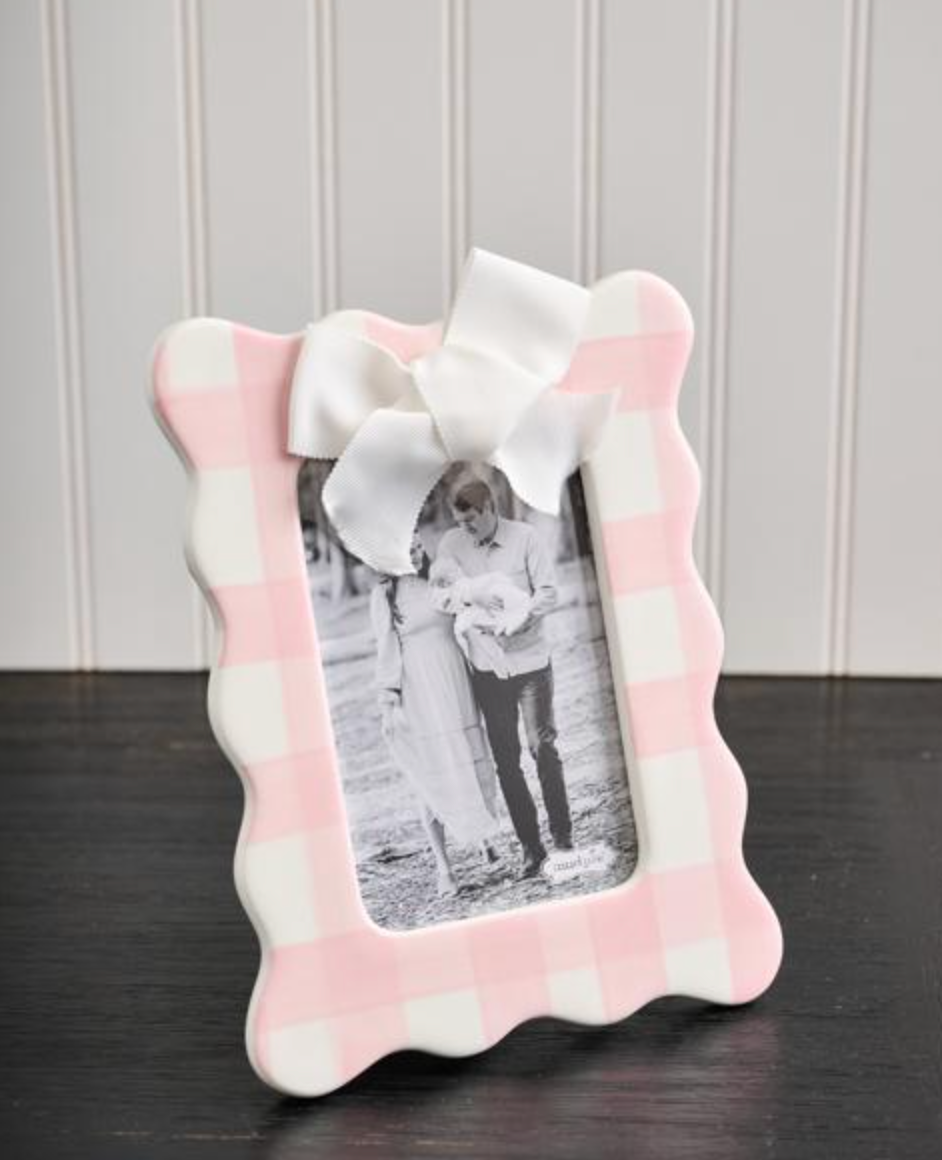 HORIZONTAL PINK BOW FRAME