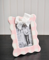 HORIZONTAL PINK BOW FRAME