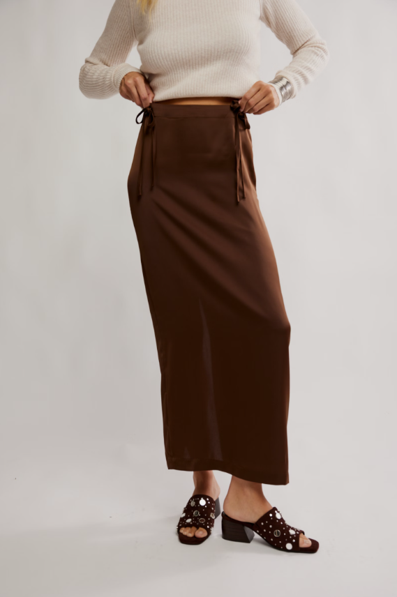 Rosetto Column Skirt
