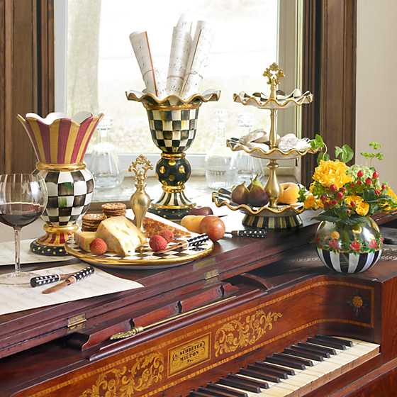 COURTLY CHECK CHEESE COURSE