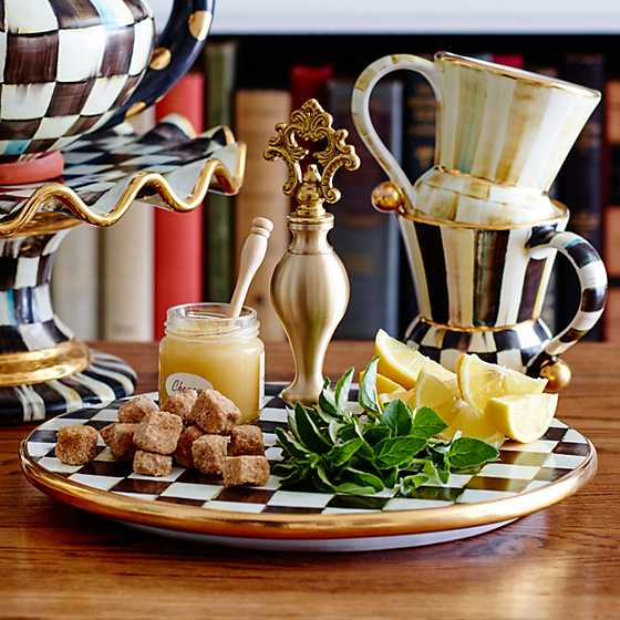 COURTLY CHECK CHEESE COURSE