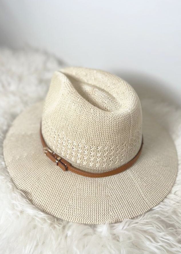 STRAW HAT WITH BUCKLE BAND
