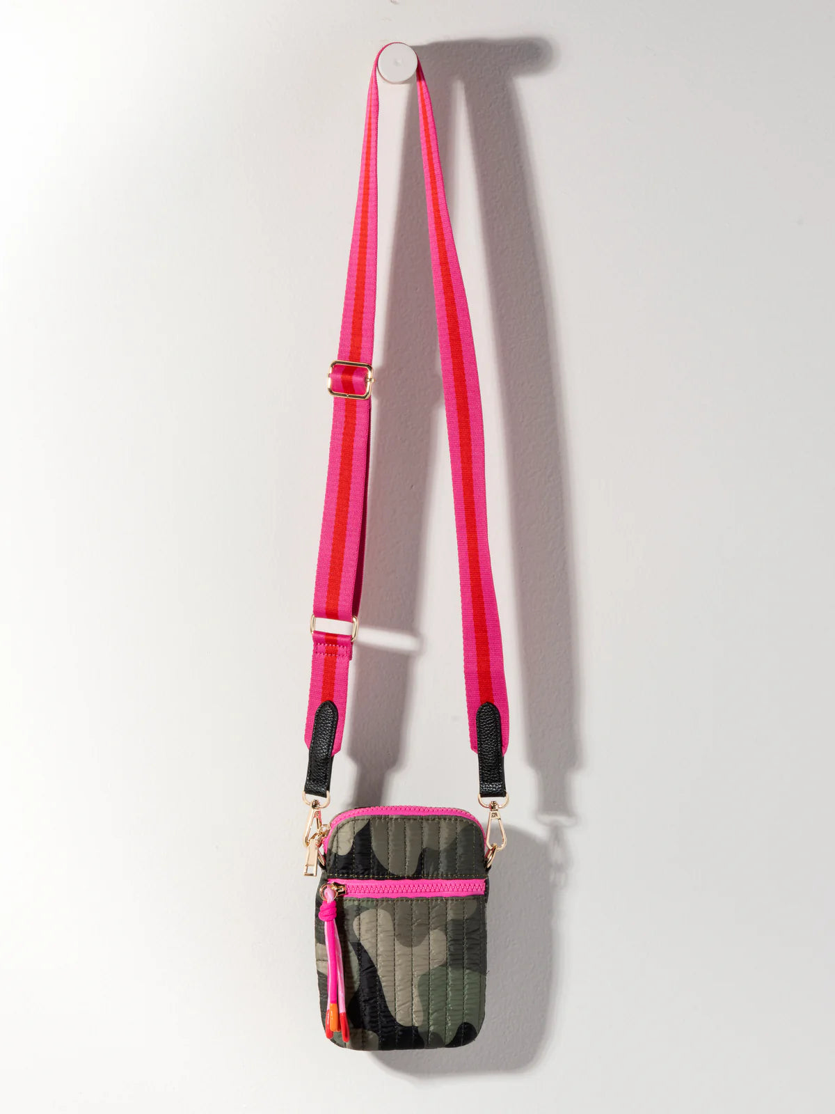 Ezra Phone Holder Magenta