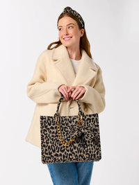 Leo Tote, Leopard