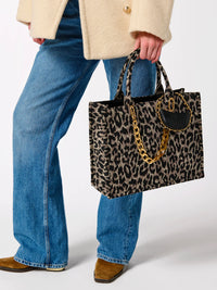 Leo Tote, Leopard