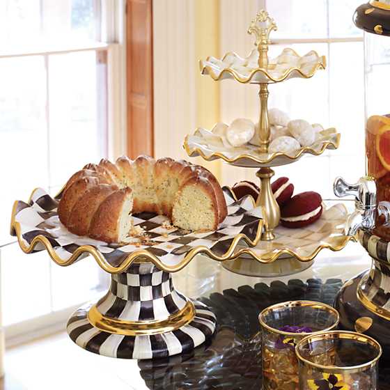 Courtly Check Ceramic Fluted Cake Stand