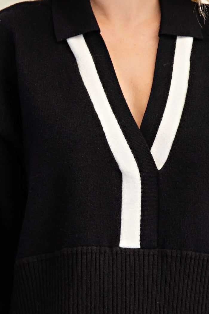 V-Neck Color Trim Top