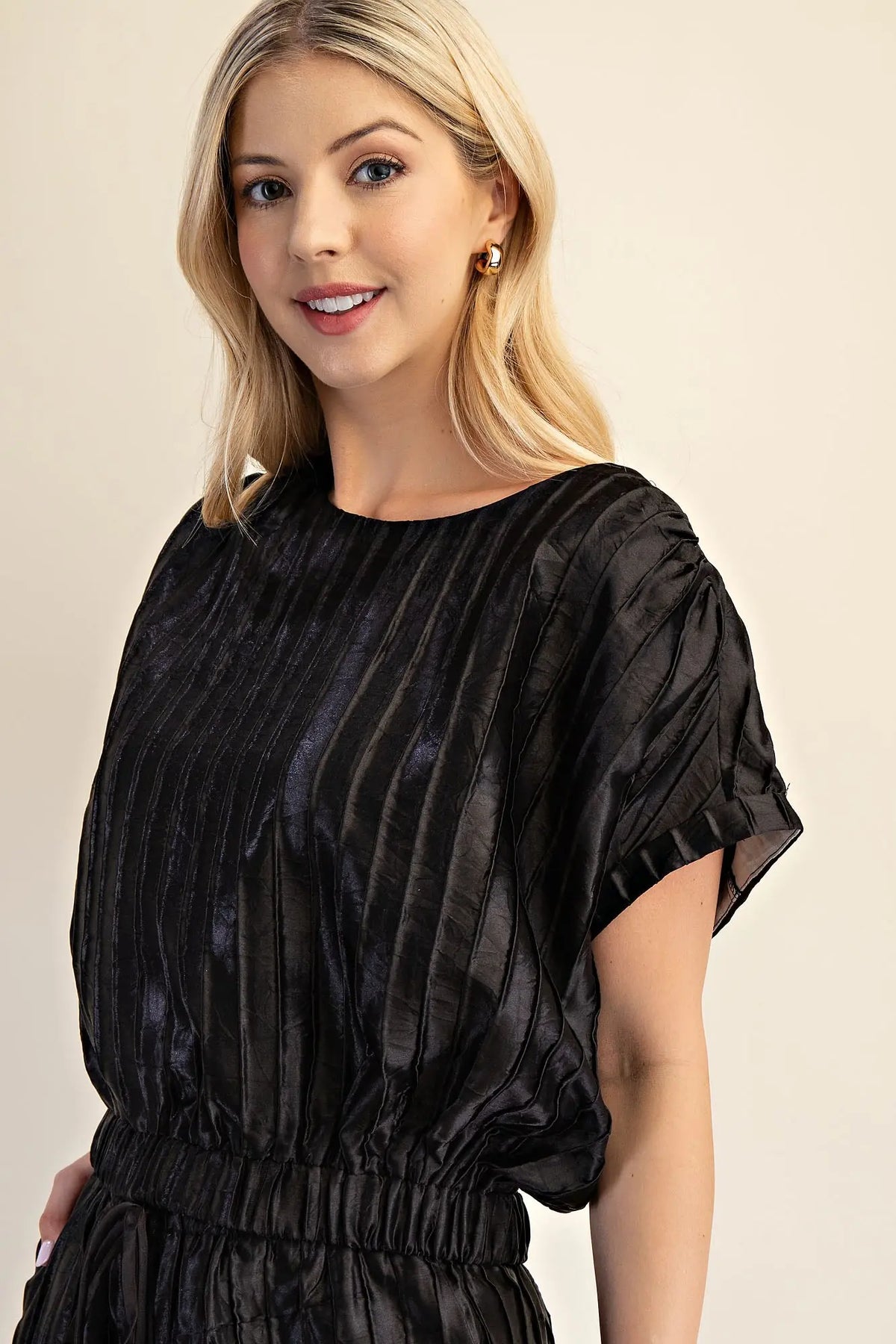 Round Neck Short Sleeves Crop Top