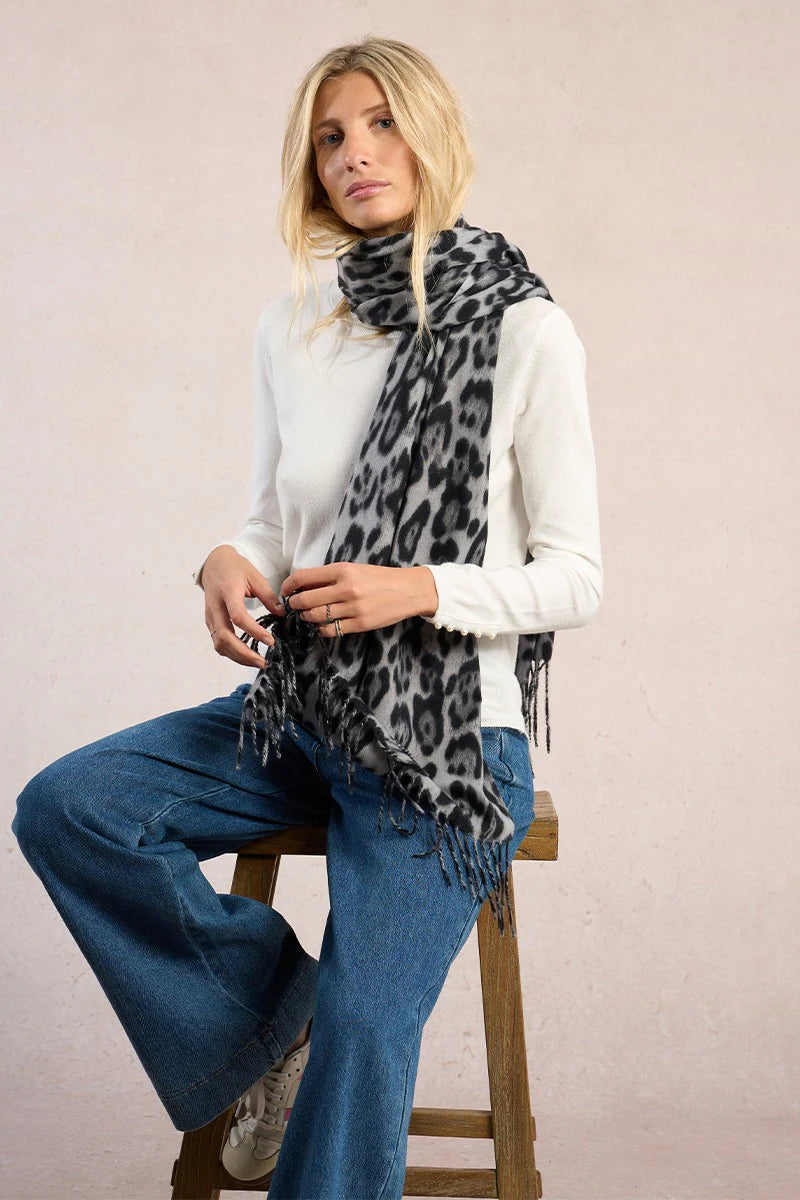 Ladies Knitted Scarf