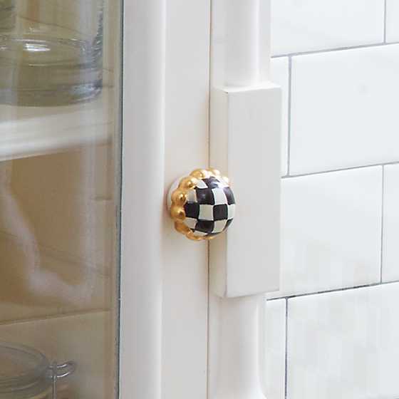 Courtly Check Petit Four Round Knob