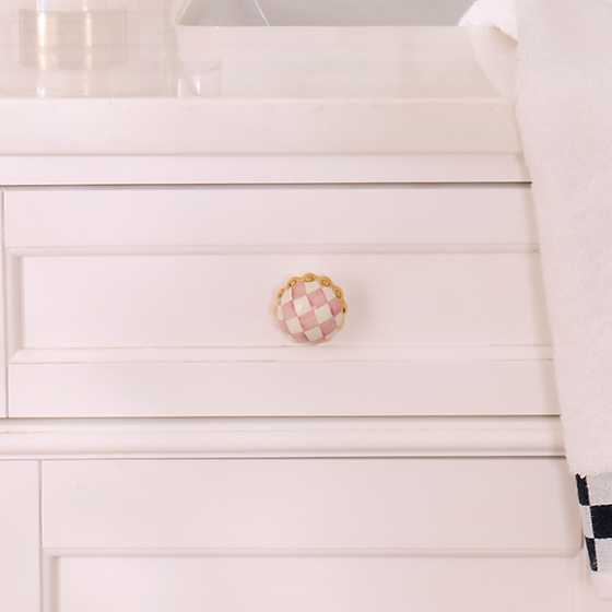 Rosy Check Petit Four Round Knob