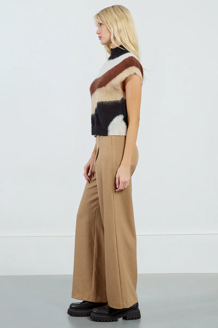 Stand-Up Collar Sleeveless Sweater