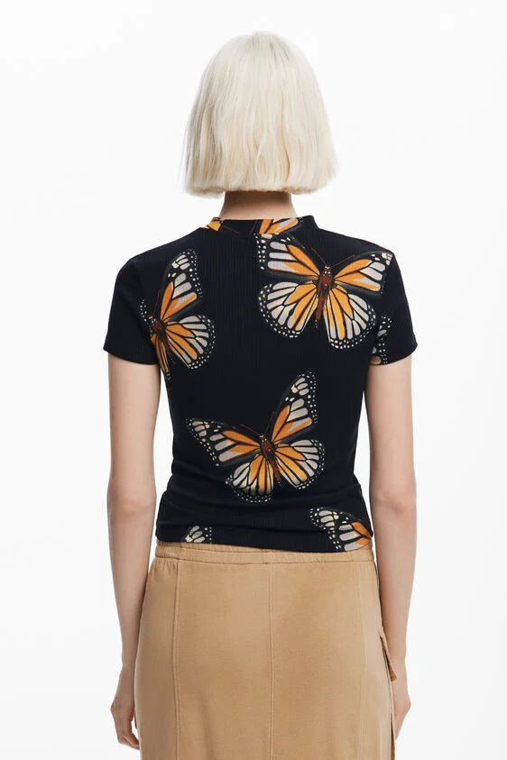 Short-sleeve butterfly T-shirt