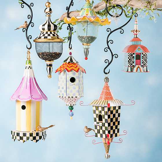 Courtly Check Pendant Bird Feeder