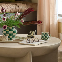 Courtly Check Bee Decor