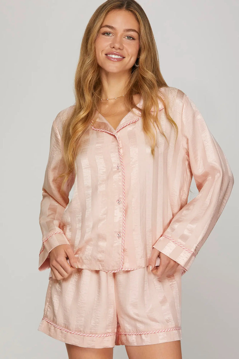 WOVEN LONG SLEEVE TOP AND SHORTS PAJAMA SET