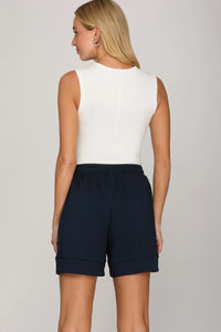 SHORTS WITH ELASTIC WAISTBAND AND POCKETS