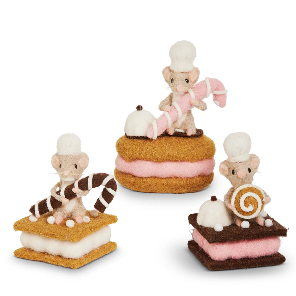 6.5" Baker Mouse with Sweets Ornament