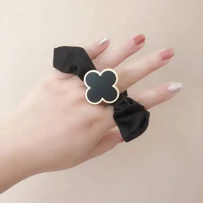 Hair Scrunchie - Clover - Le Belle