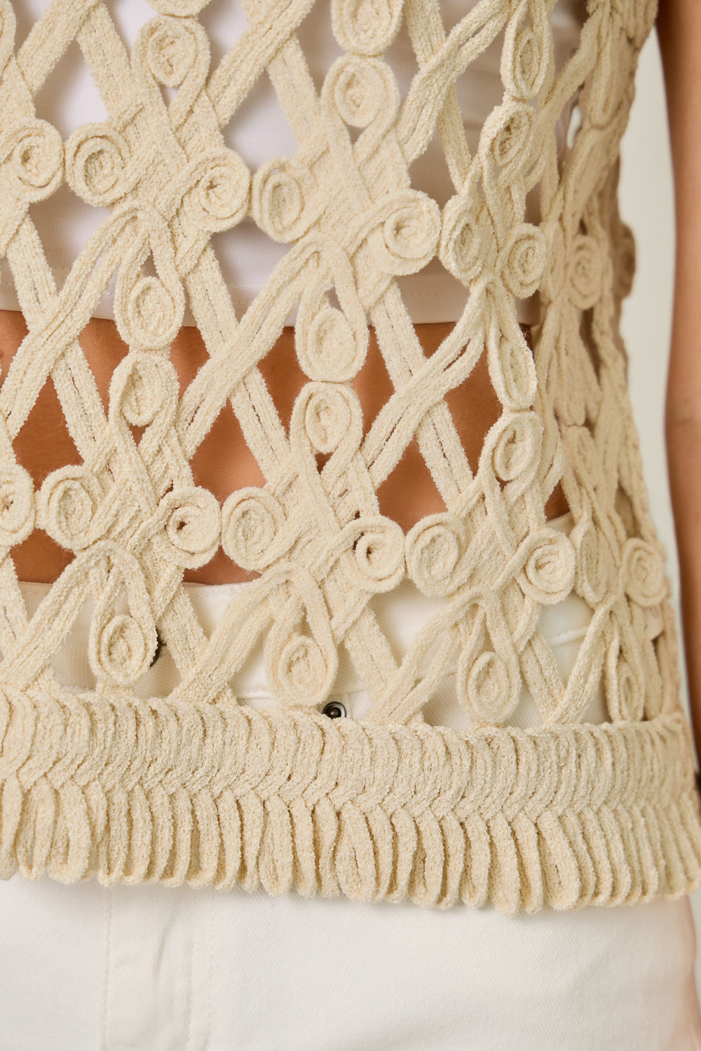 CROCHET FRINGE HEM TANK