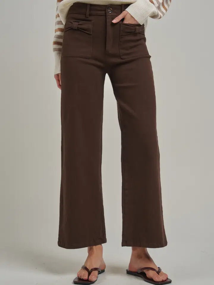 Wide Leg Stretch Pants with Bow Front Pockets