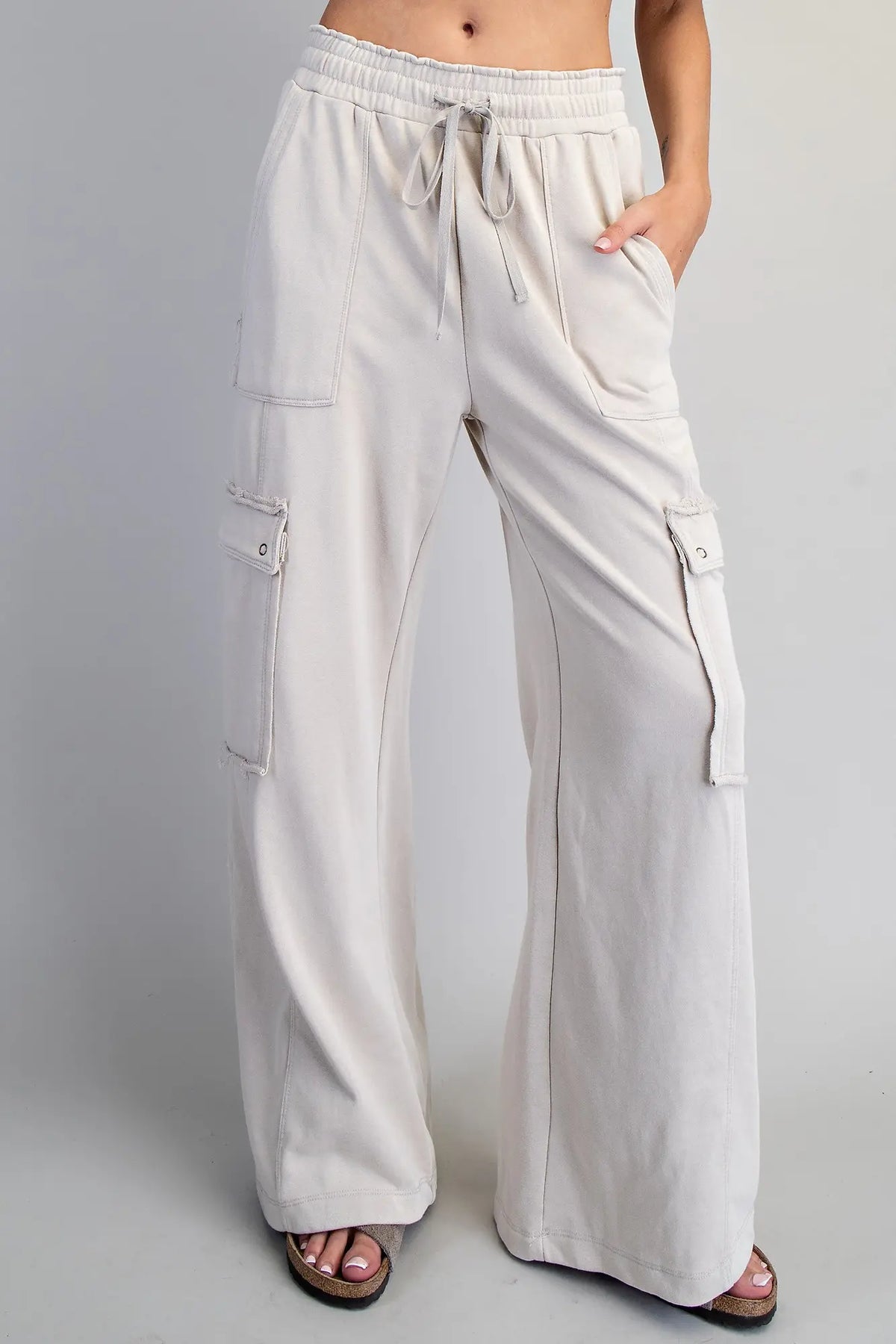 Snow Washed Cargo Sweatpants