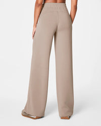 Air Essentials Wide Leg Pant