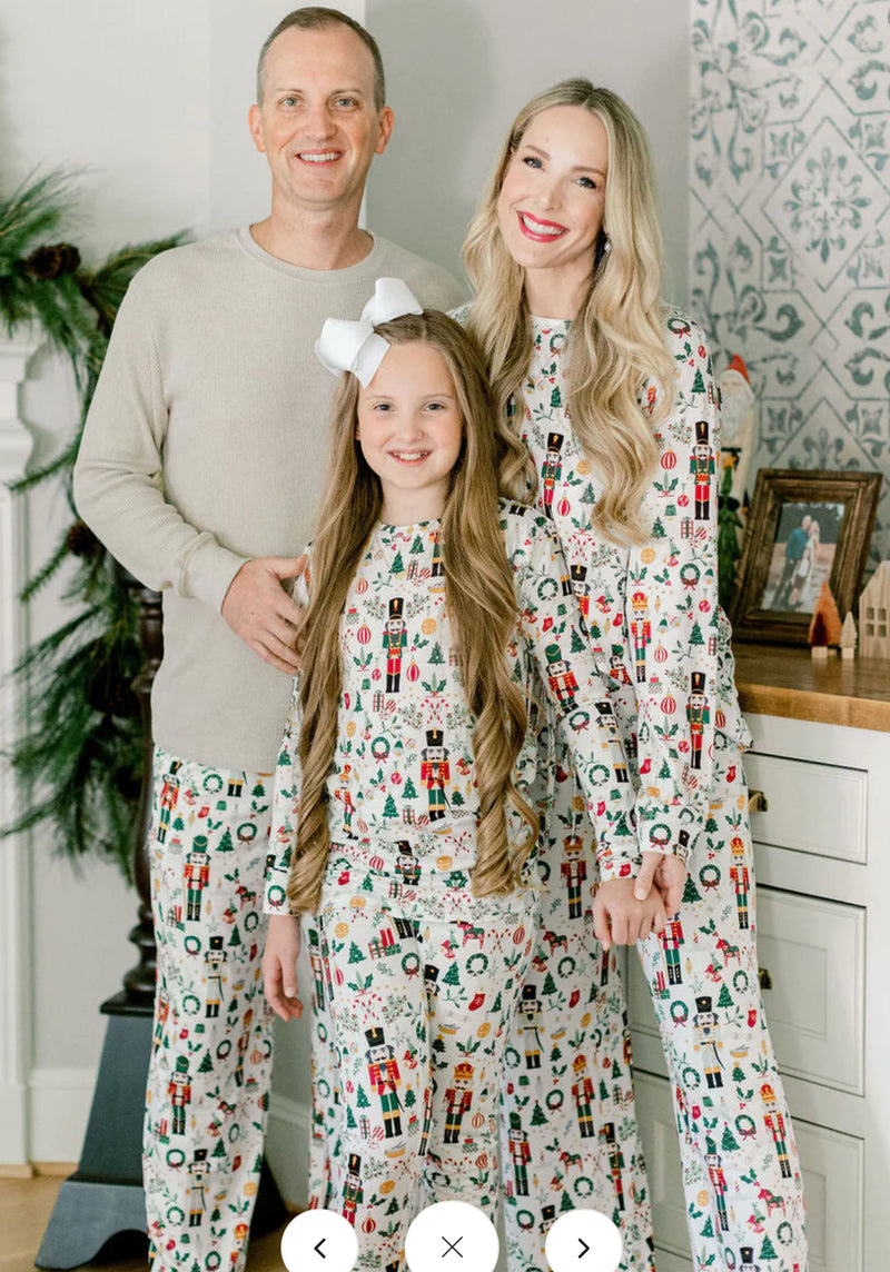 Mary Square 46356 Classic Nutcracker Stocking Wreath Pattern Polyester Blend Men's Pajama PJ Lounge Pants