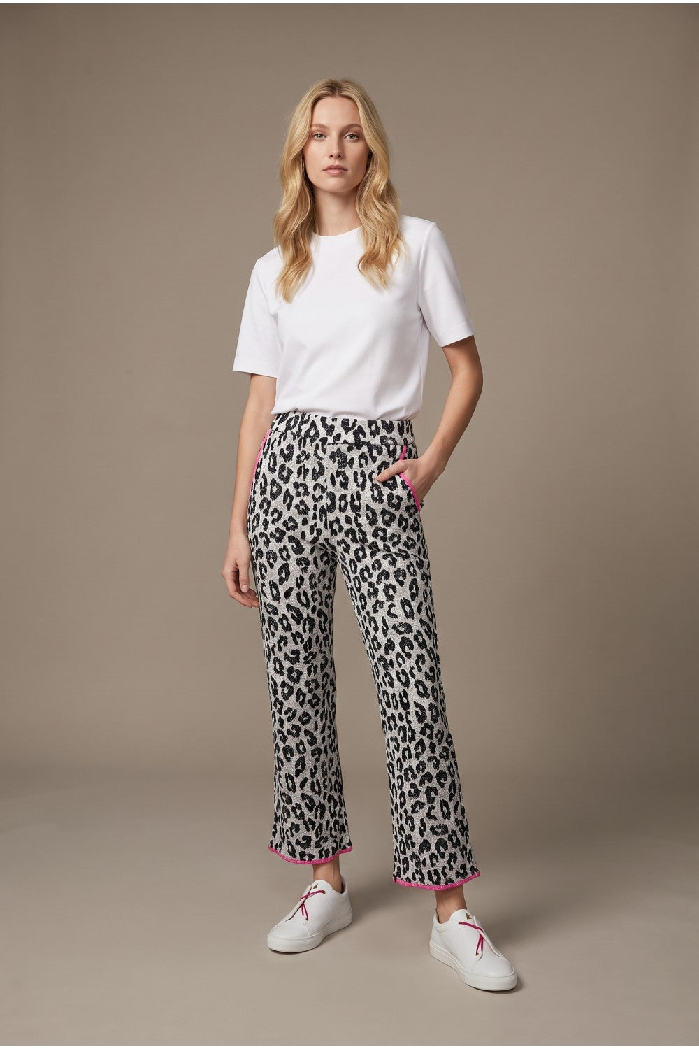 Leopard Knit Cropped Pants with Contrast Trim