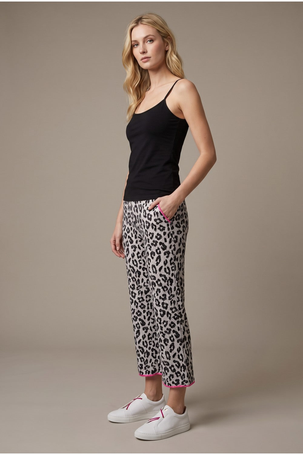 Leopard Knit Cropped Pants with Contrast Trim