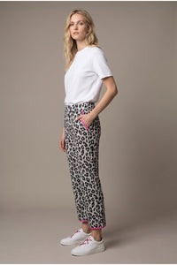 Leopard Knit Cropped Pants with Contrast Trim