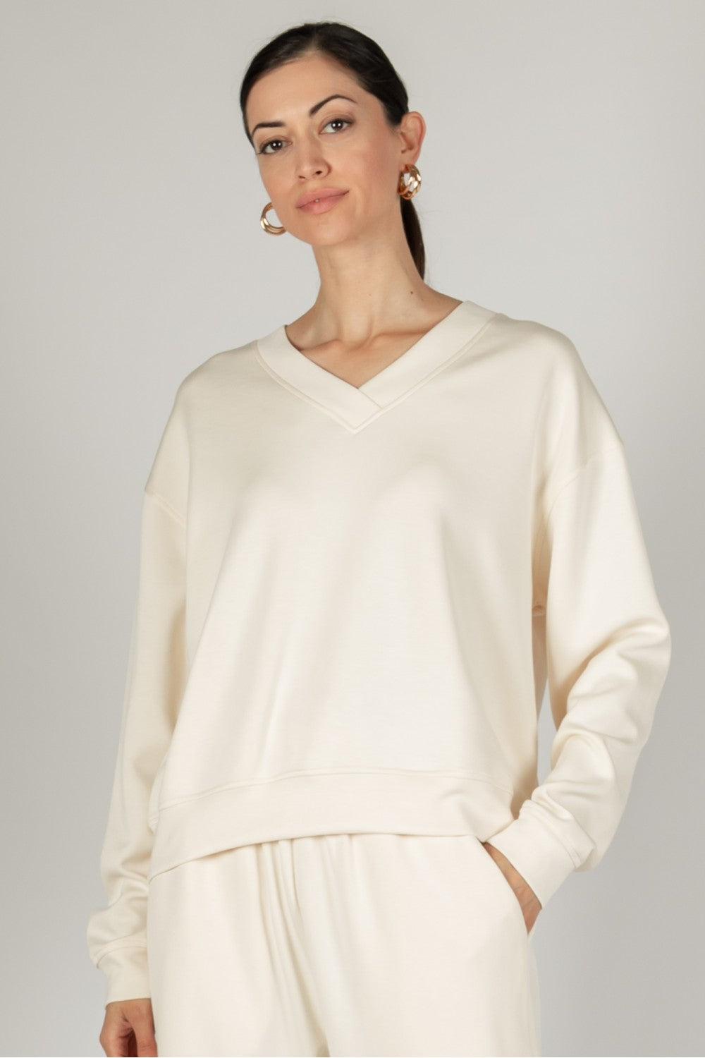 Scuba V-Neck Long Sleeve Pullover