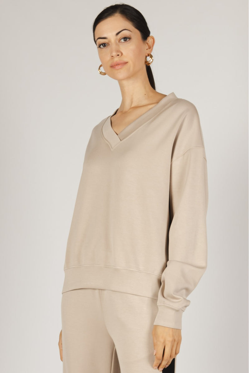 Scuba V-Neck Long Sleeve Pullover