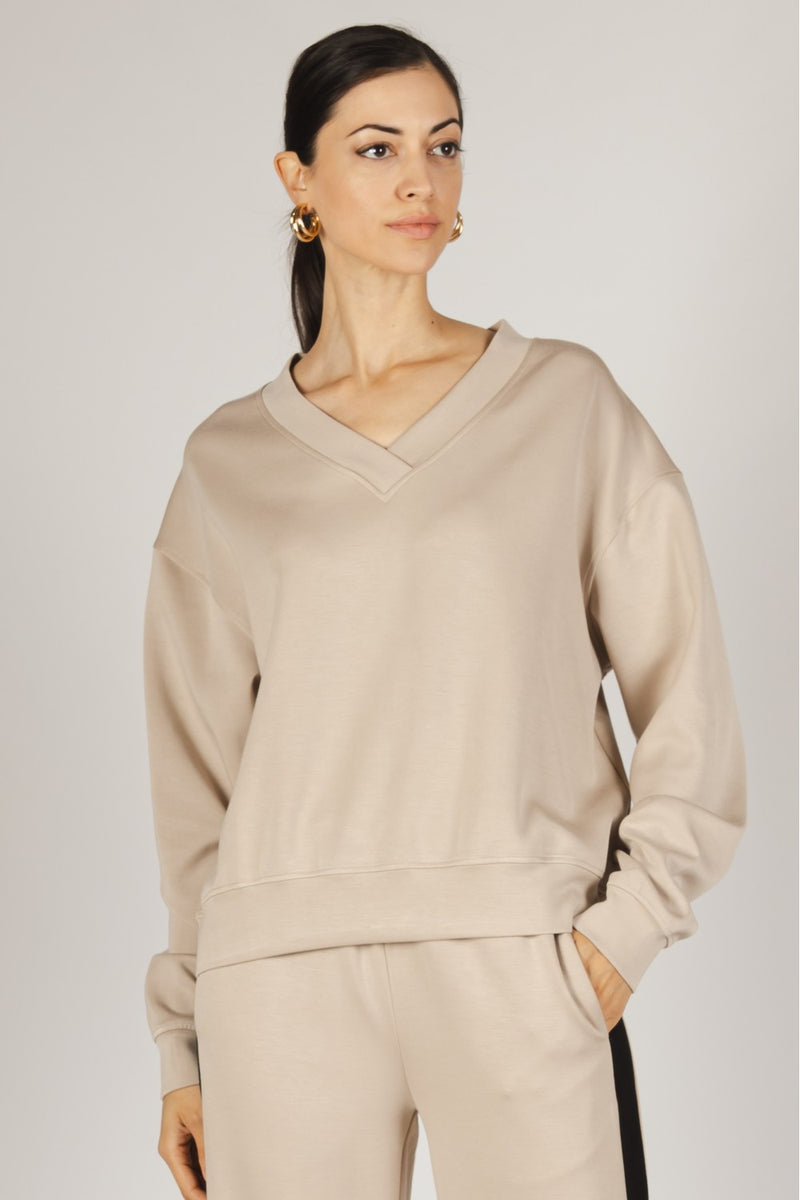 Scuba V-Neck Long Sleeve Pullover