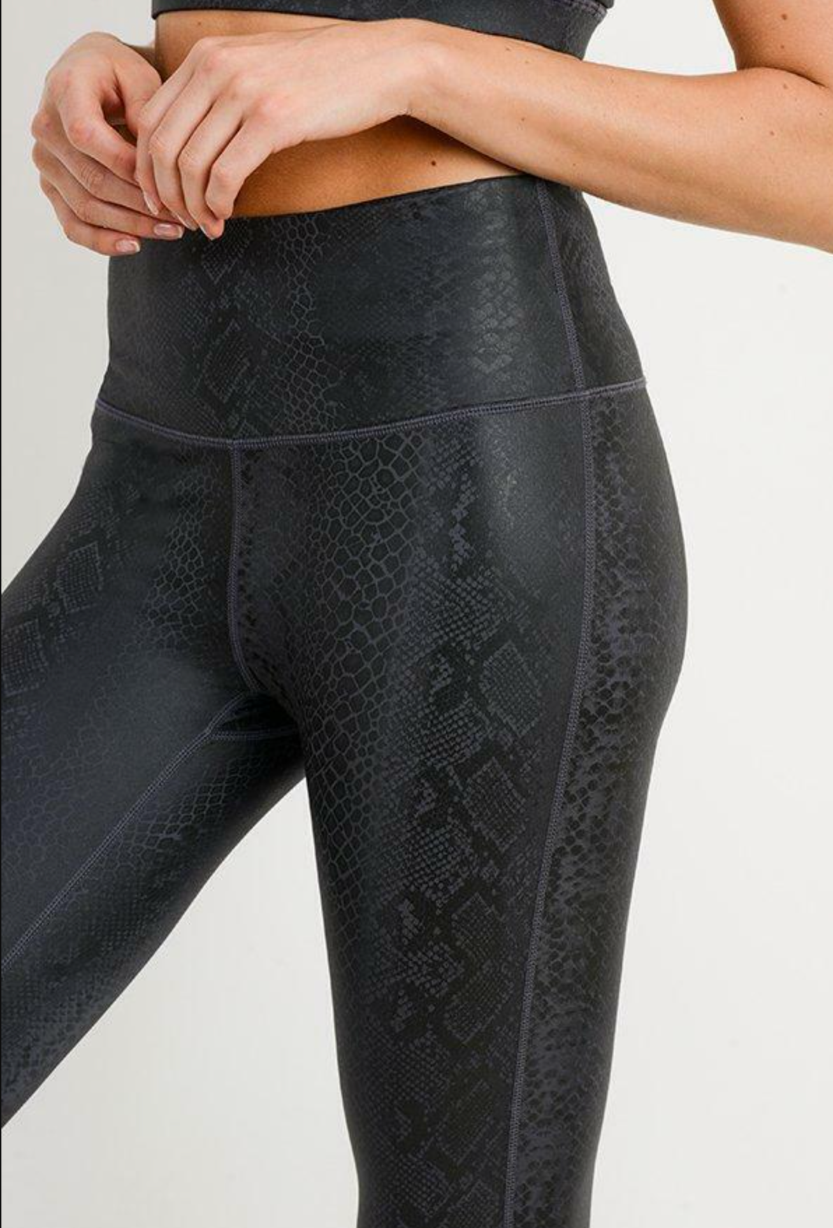 Black Mamba Snake Foil Print Highwaist Leggings