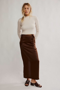 Rosetto Column Skirt
