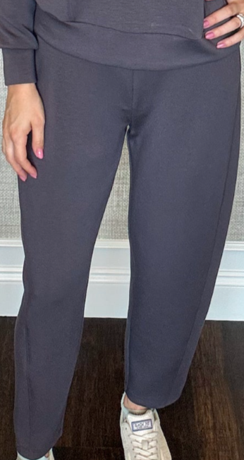 Airessentials Barrel Leg Pant