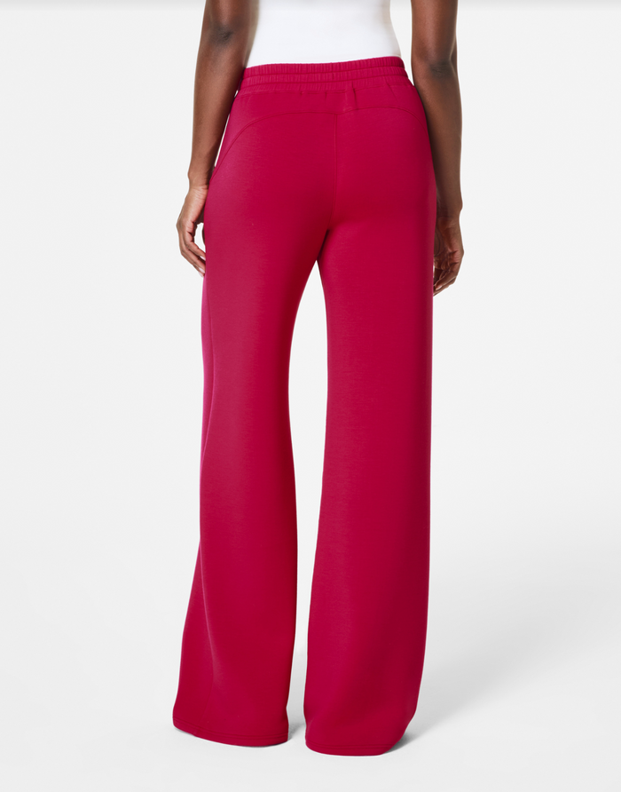 Airessentials® Straight Leg Pant