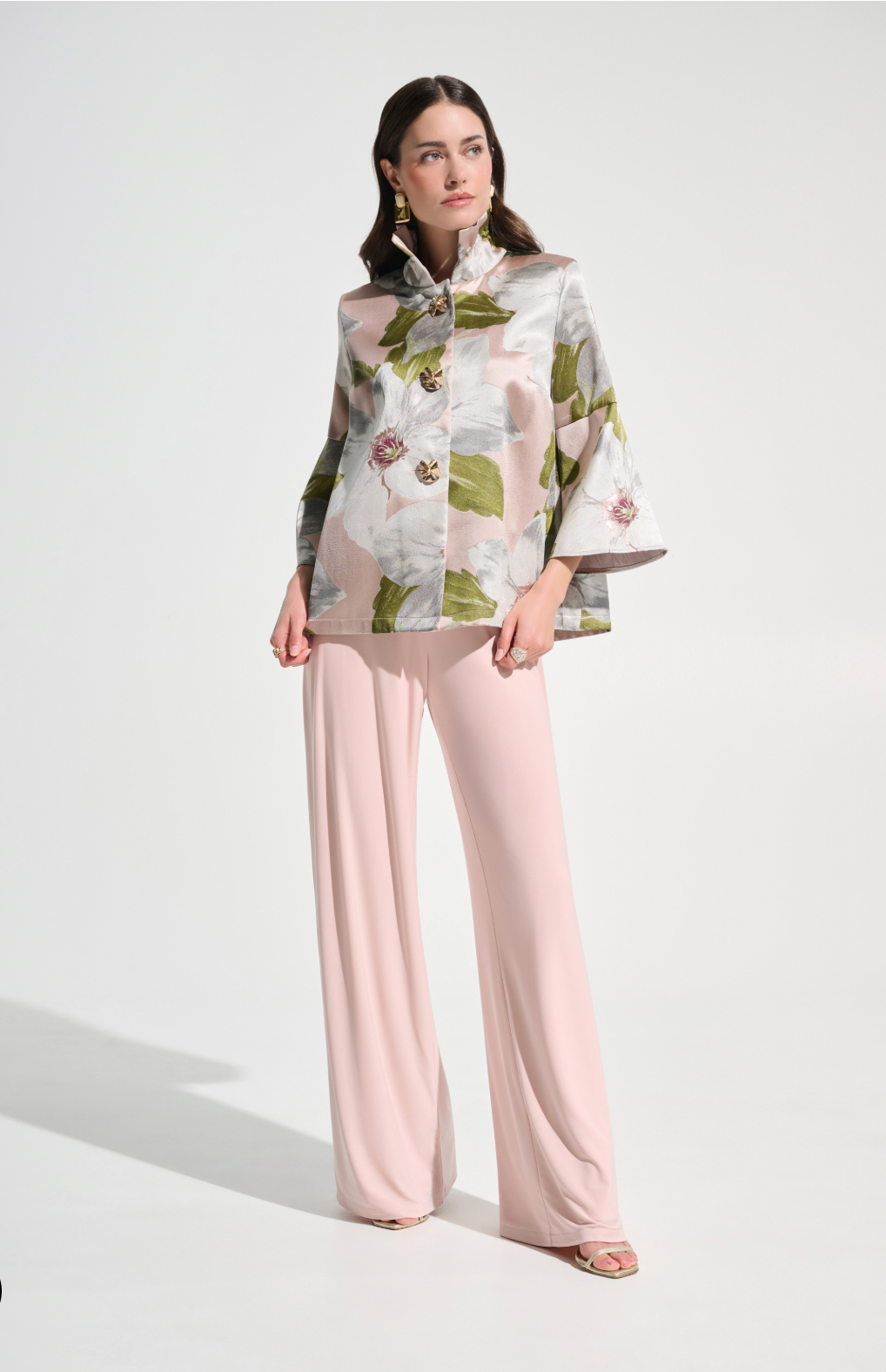 Floral Jacquard Trapeze Jacket With Bell Sleeves