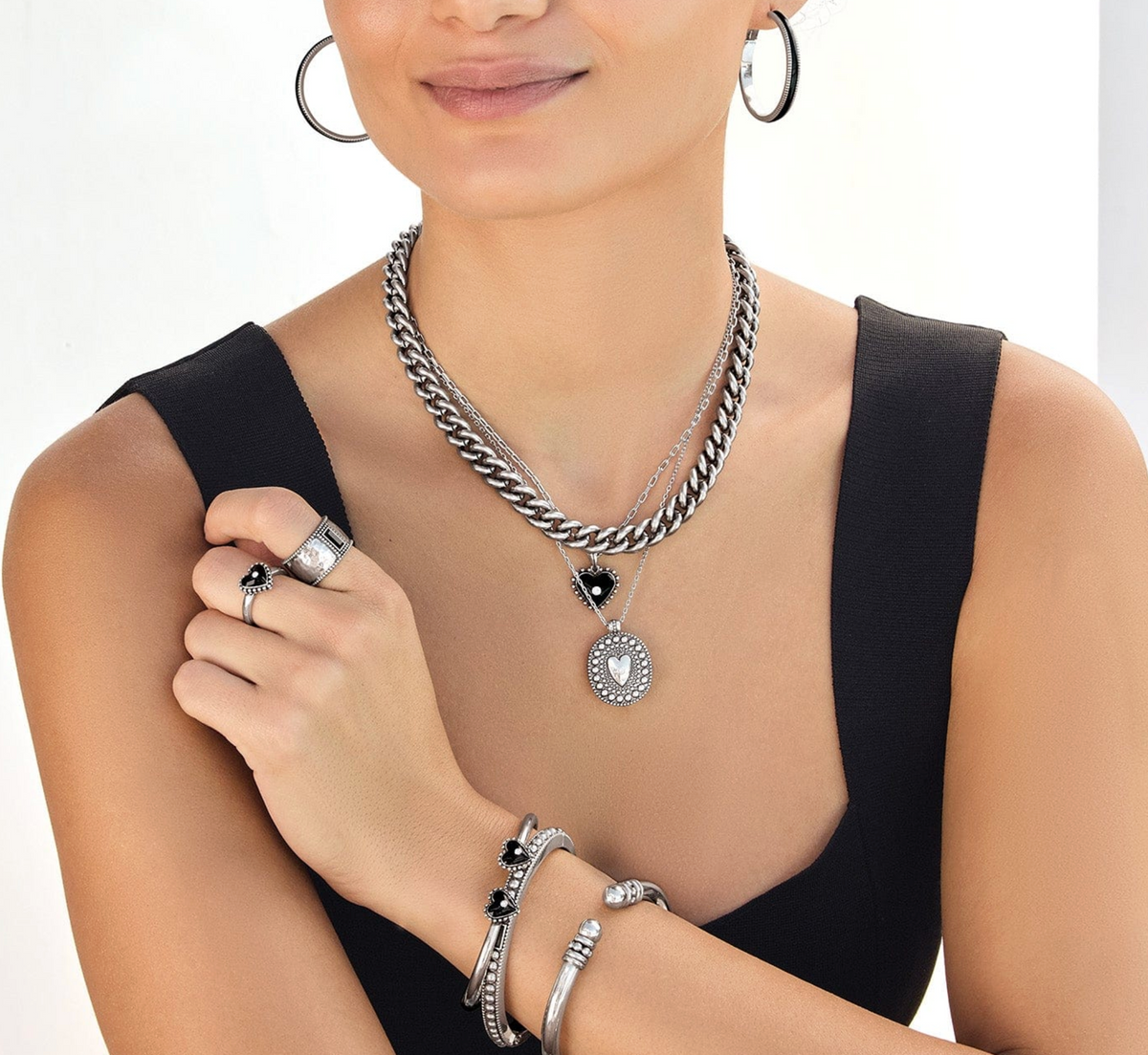 Pretty Tough Amour Heart Open Hinged Bangle