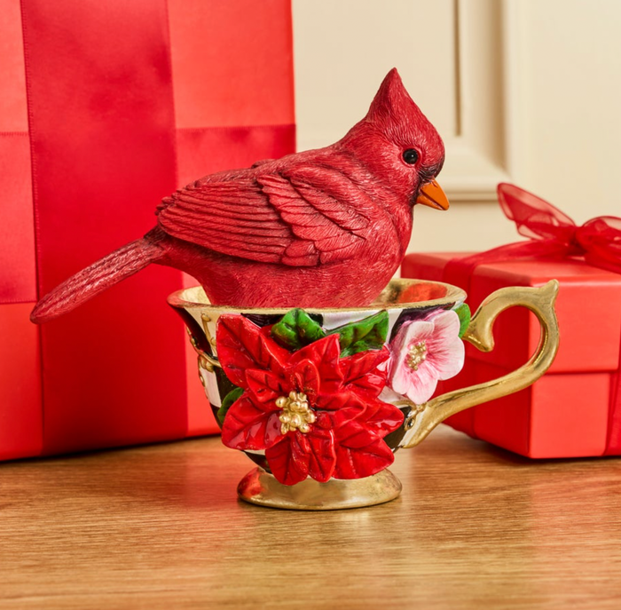 Cardinal in Teacup