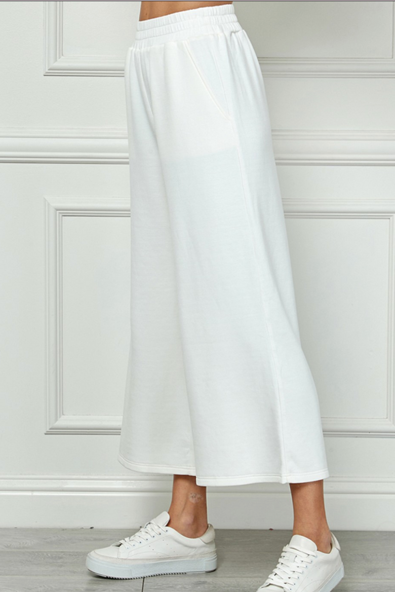 Very Soft Cropped Wide Pants