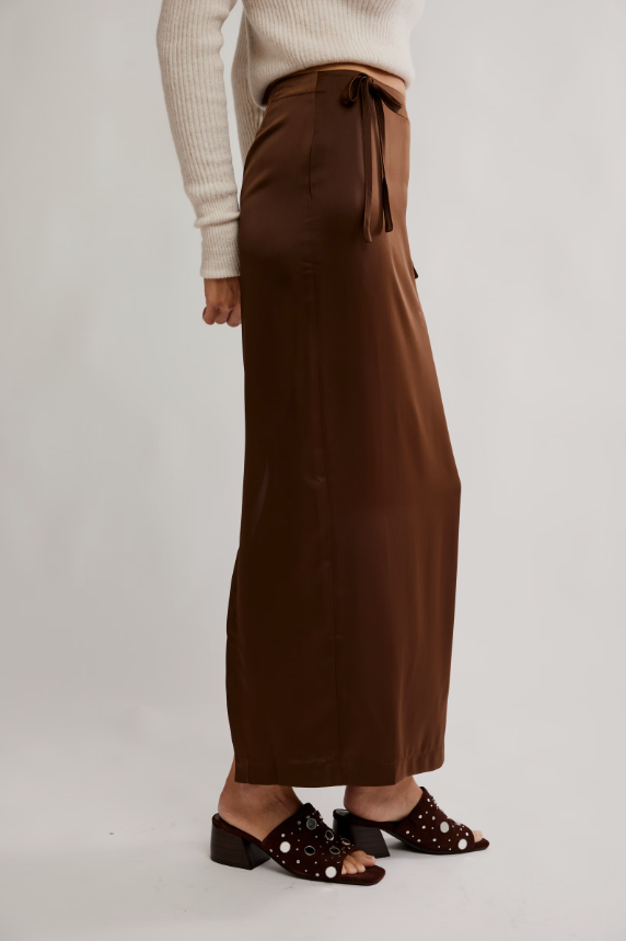 Rosetto Column Skirt