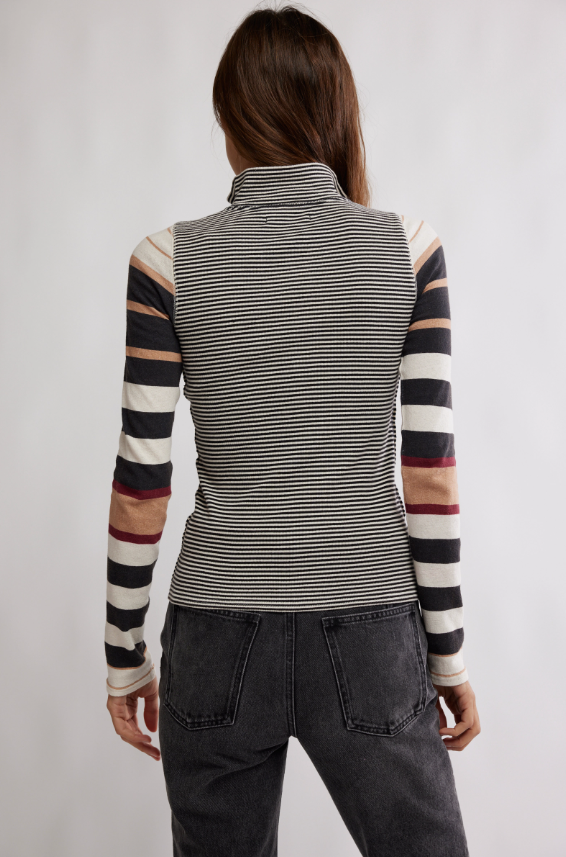 Avery Zip Up