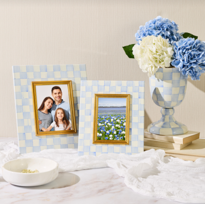Sky Check Pedestal Vase