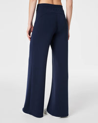 Air Essentials Wide Leg Pant